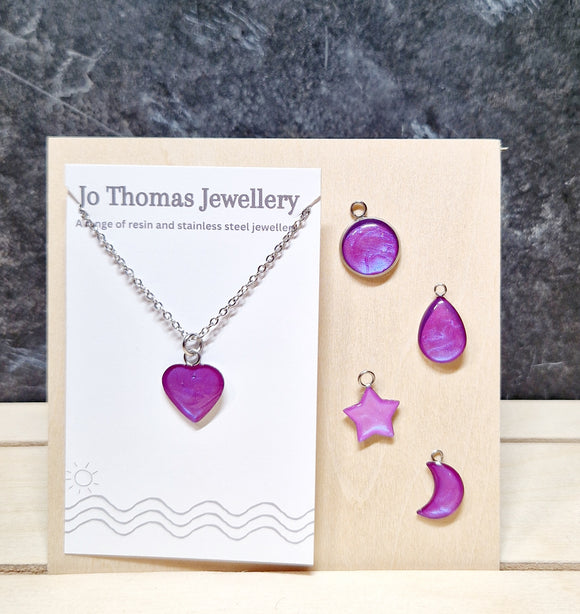 Mini charm pendants Moody purple