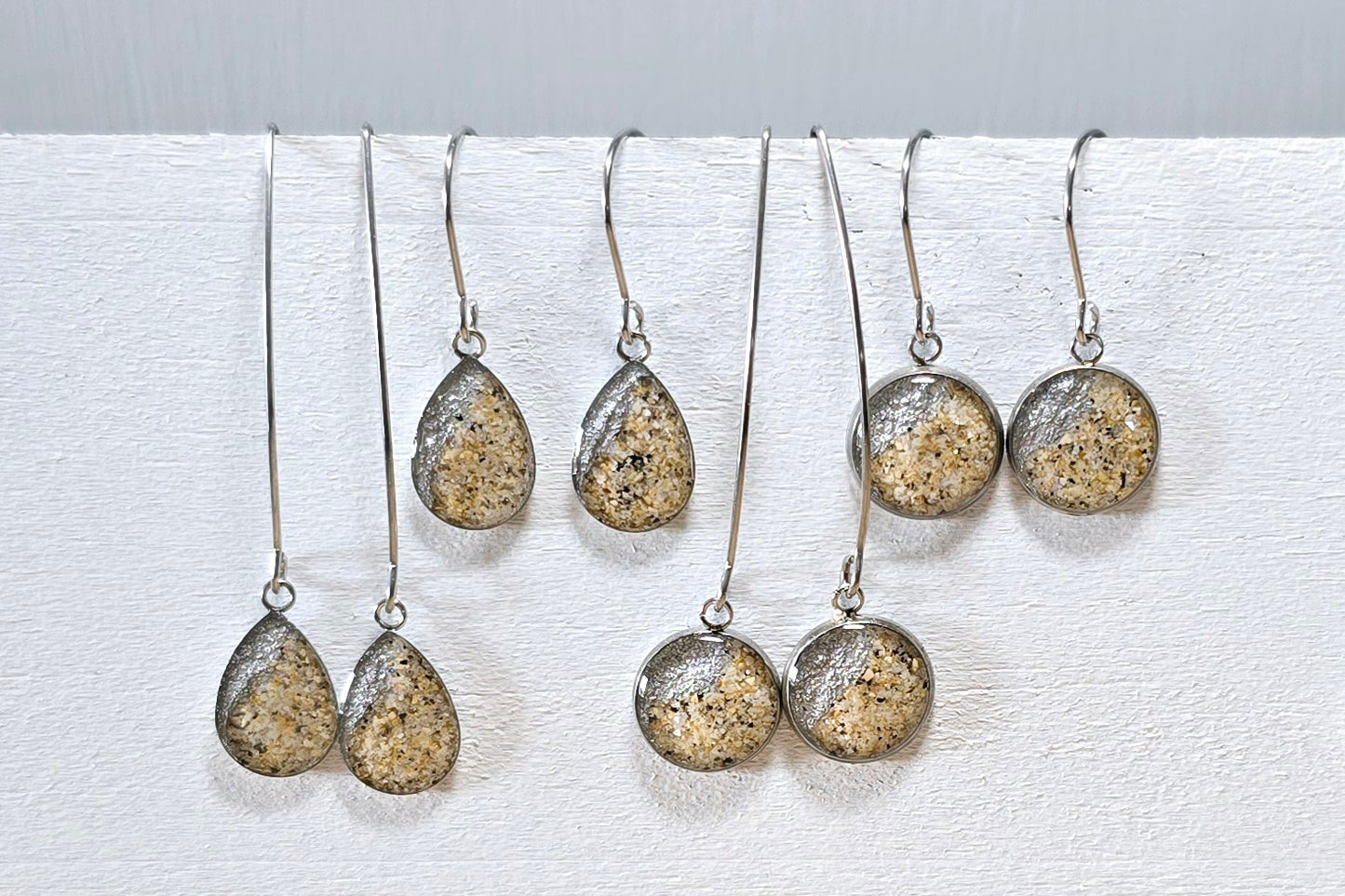 Plain Shoreline drop earrings
