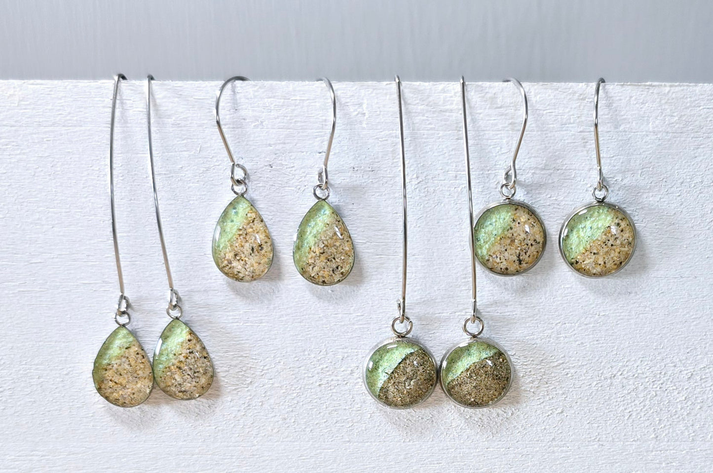 Plain Shoreline drop earrings