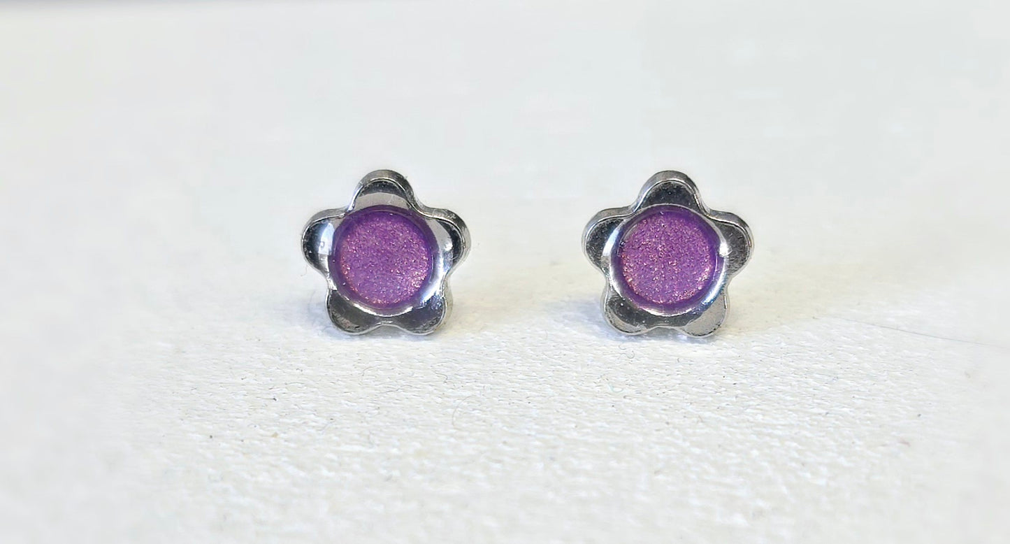 Daisy studs