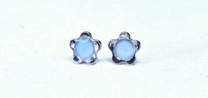 Daisy studs