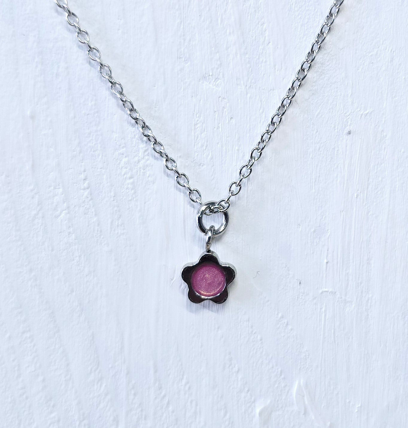 Daisy pendants