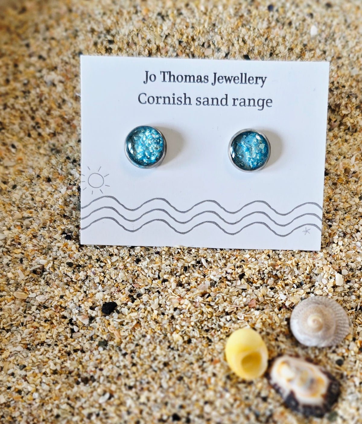 Cornish sand round studs