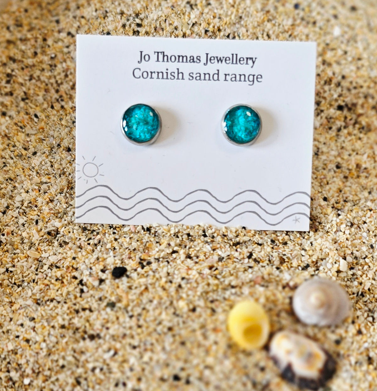 Cornish sand round studs