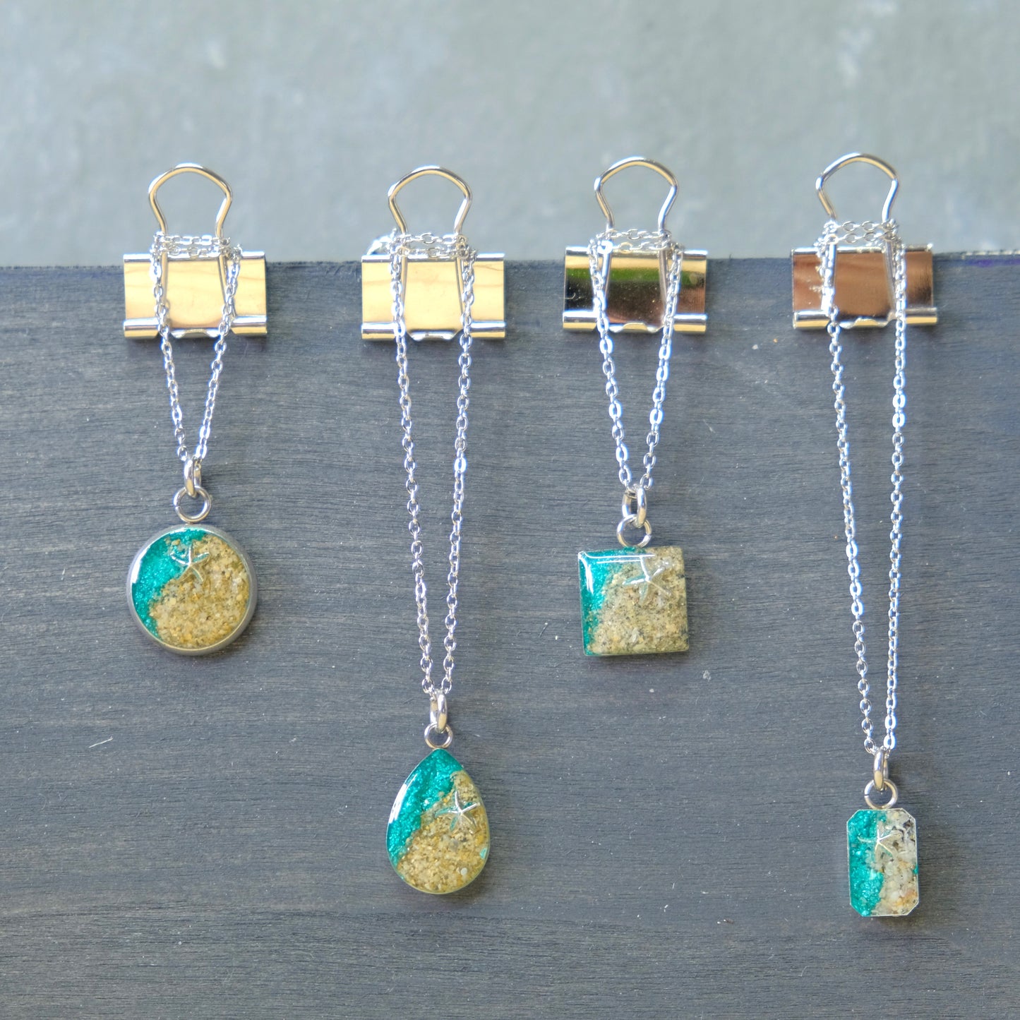 Shoreline Mini Pendants with Starfish Charms