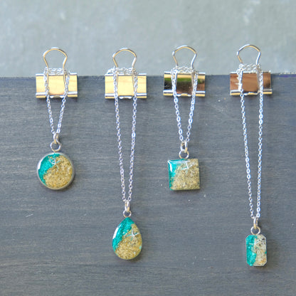 Shoreline Mini Pendants with Starfish Charms