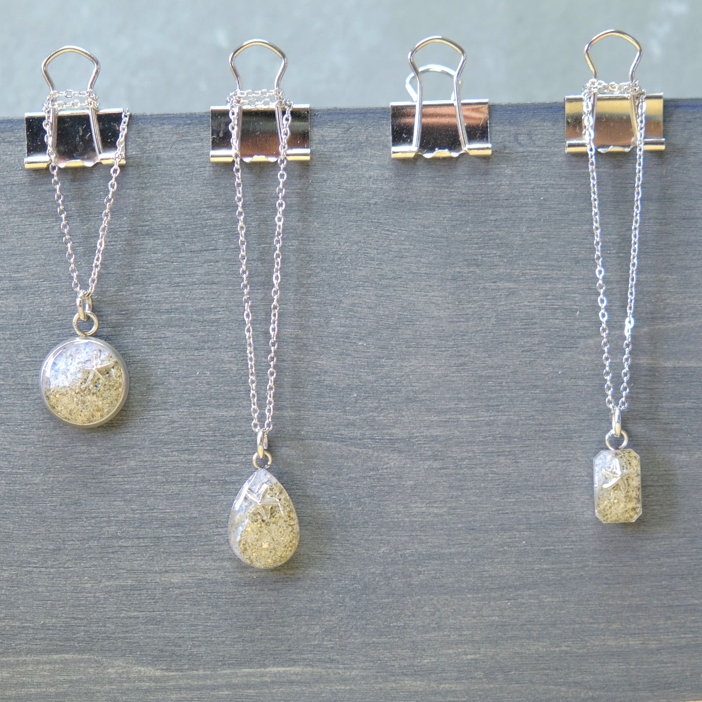 Shoreline Mini Pendants with Starfish Charms