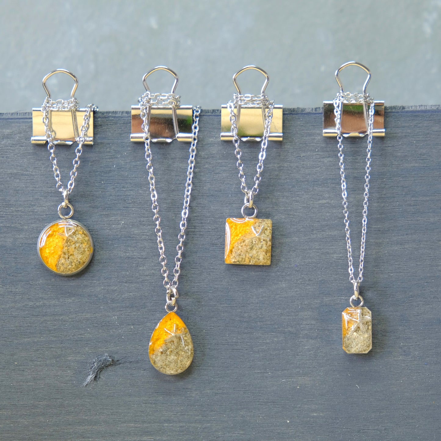 Shoreline Mini Pendants with Starfish Charms