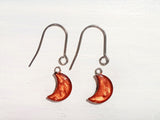 Moon drop earrings with short wires