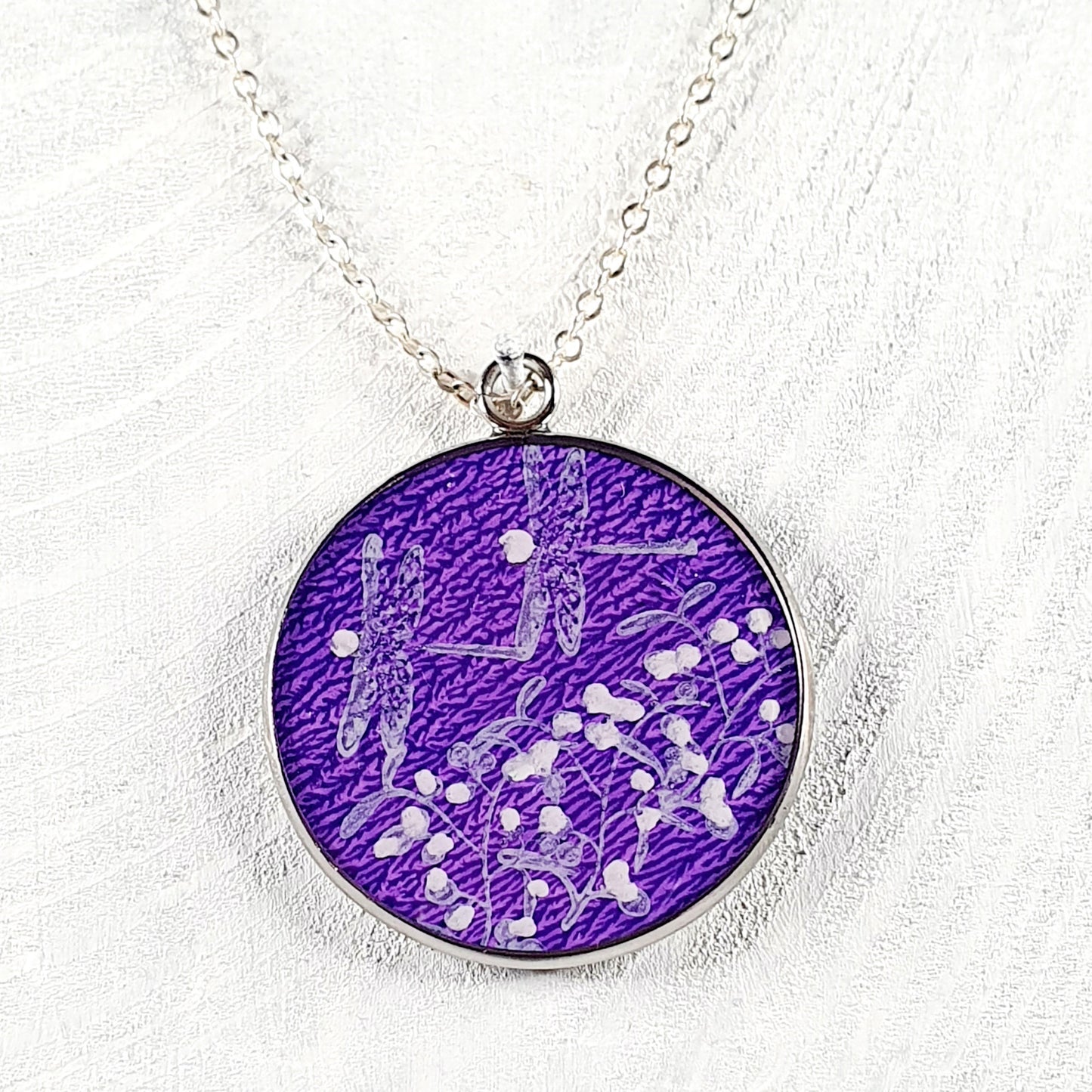 Mistletoe & Dragonflies pendant