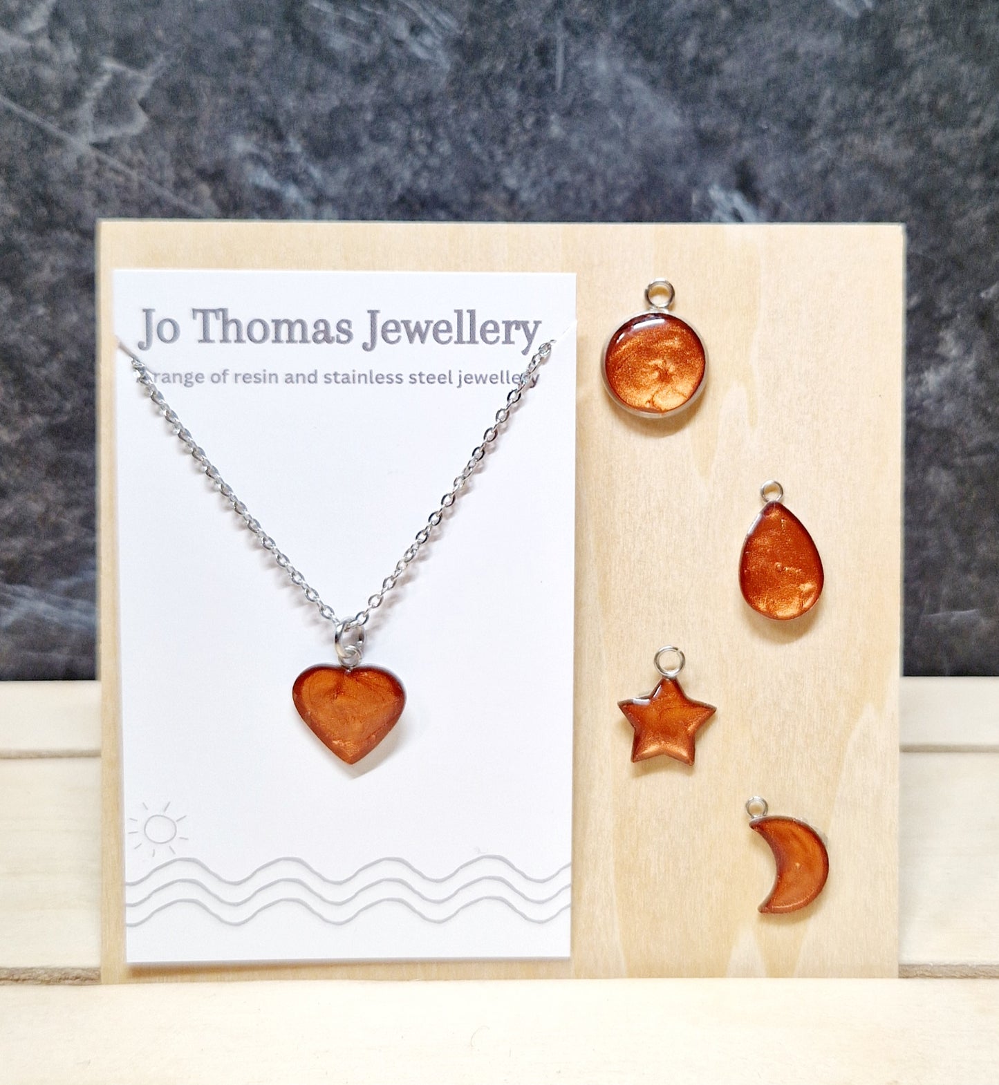 Mini charm pendants Copper pearl