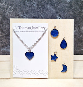 Mini charm pendants Night blue pearl